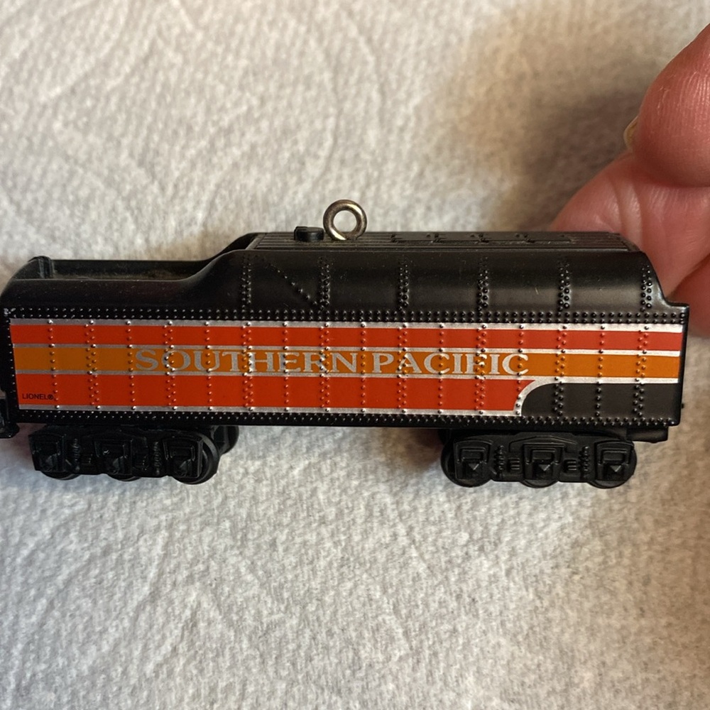 Lionel Daylight Oil Tender Hallmark Ornament Die-Cast Metal 2003 QXI8249
